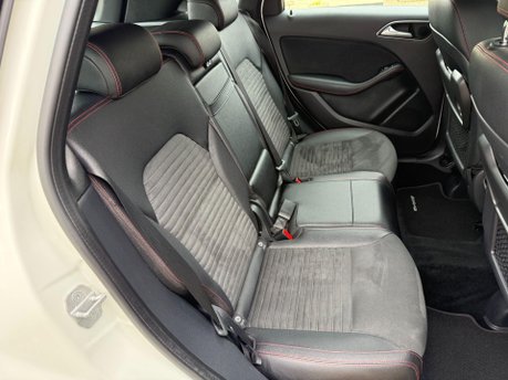 Mercedes-Benz B Class 2.1 B200d AMG Line (Premium Plus) 7G-DCT Euro 6 (s/s) 5dr 28