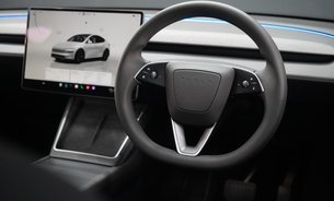 Tesla Model Y PREMIUM LONG RANGE RWD No Luxury Tax Available Now! 1 Owner VAT Qualifying 18