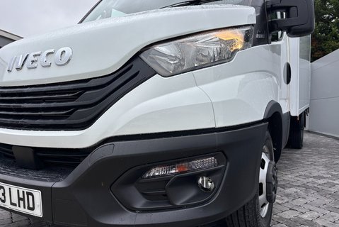 Iveco Daily 35C14HB Hi-Matic Luton with Tail Lift 20