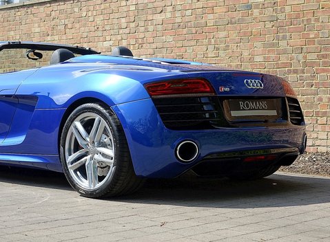 Audi R8 V10 Spyder 15