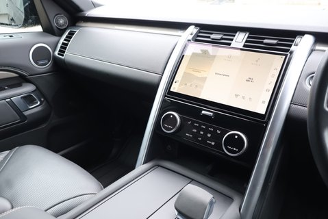 Land Rover Discovery R-DYNAMIC HSE MHEV 7 seater genuine Land Rover seats  19