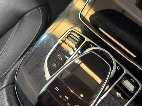 Mercedes-Benz E Class 2.0 E220d SE (Premium) Saloon 4dr Diesel G-Tronic+ Euro 6 (s/s) (194 ps) 47