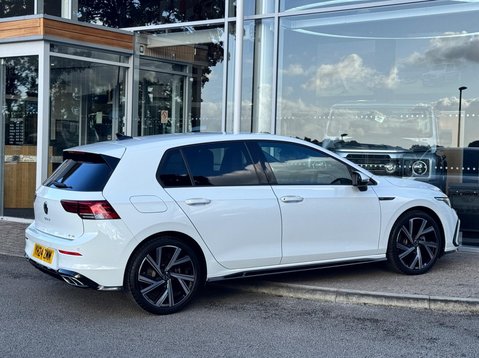 Volkswagen Golf R-LINE ETSI DSG 9