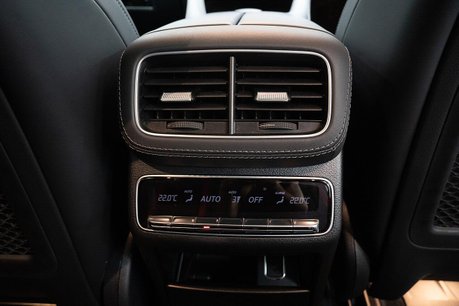 Mercedes-Benz GLE 3.0 GLE53 BiTurbo MHEV AMG (Premium Plus) SUV 5dr Petrol Hybrid SpdS TCT 4M 34