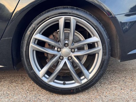 Audi A6 2.0 A6 Black Edition TDI Ultra Semi-Auto 4dr 43