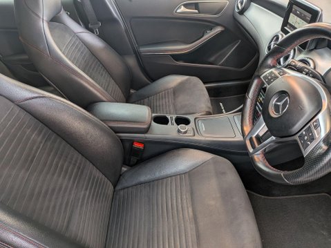 Mercedes-Benz GLA 2.1 GLA220 CDI AMG Line 7G-DCT 4MATIC Euro 6 (s/s) 5dr 10
