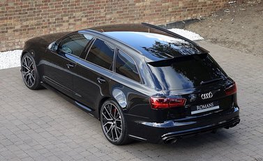 Audi RS6 Avant Performance 12