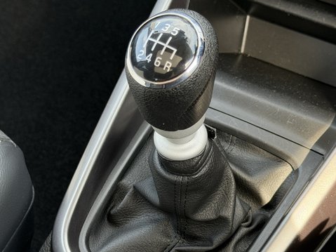 Suzuki Vitara 1.4 Boosterjet 48V Hybrid SZ5 5dr 31