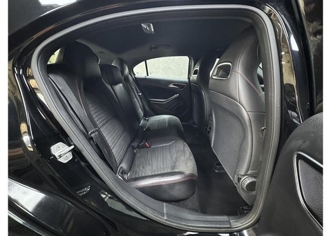 Mercedes-Benz A Class 1.5 A180d AMG Line Hatchback 5dr Diesel Manual Euro 6 (s/s) (109 ps) 39