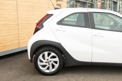 Toyota Aygo X VVT-I PURE 7