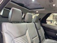 Land Rover Discovery 3.0 Discovery Luxury HSE TD6 Auto 4WD 5dr 58