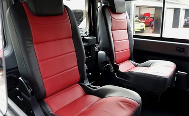 Land Rover 90 Adventure 26