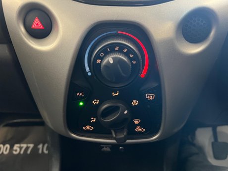Peugeot 108 1.0 VTi Active Euro 5 5dr Euro 5 10