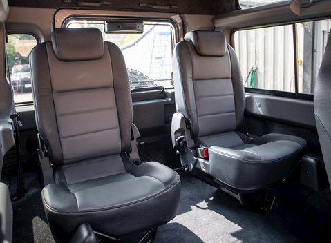 Land Rover Defender 90 XS Bowler 13