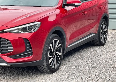 MG ZS 1.5 HYBRID+ TROPHY 5