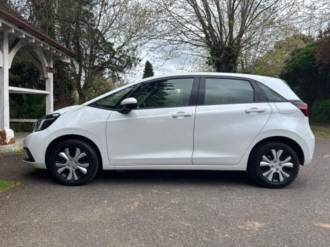 Honda Jazz I-MMD SR 16