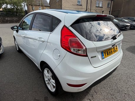 Ford Fiesta ZETEC WHITE EDITION SPRING 8