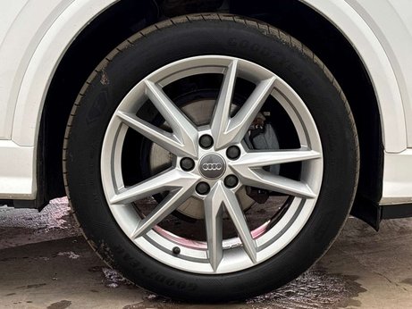 Audi Q2 1.0 Q2 S Line 30 TFSI 5dr 4