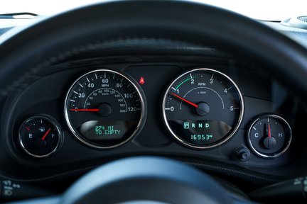 Jeep Wrangler SAHARA CRD By Kahn's The Chelsea Truck Company 17