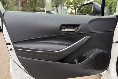 Toyota Corolla DESIGN 18
