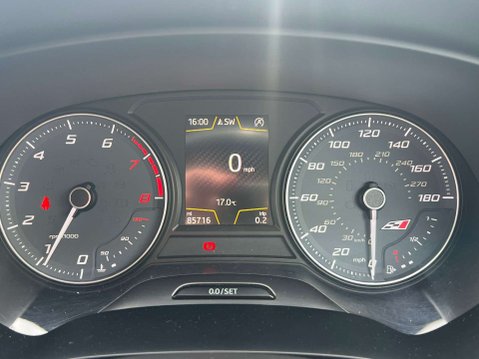 SEAT Leon 2.0 Leon Cupra 300 TSi 3dr *NATIONAL DELIVERY* 41