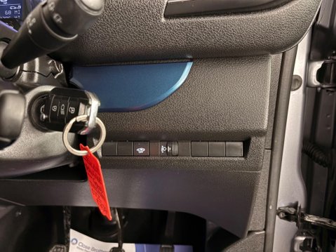 Peugeot Traveller 1.5 BlueHDi Active Standard MPV 5dr Diesel Manual MWB Euro 6 (s/s) (120 ps) 25