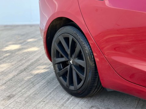 Tesla Model 3 Saloon 4dr Electric Auto RWD (241 bhp) 6
