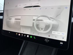 Tesla Model 3 Saloon 4dr Electric Auto RWD (208 ps) 46