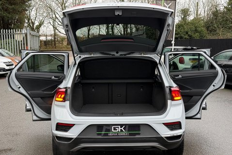 Volkswagen T-Roc SEL TSI EVO DSG -WHITE SILVER -PAN ROOF -CAMERA -WINTER PACK  20