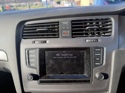 Volkswagen Golf 1.6 TDI BlueMotion Tech S Euro 5 (s/s) 5dr 11