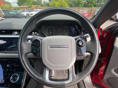 Land Rover Range Rover Evoque 2.0 Range Rover Evoque R-Dynamic HSE D Auto 4WD 5dr 18