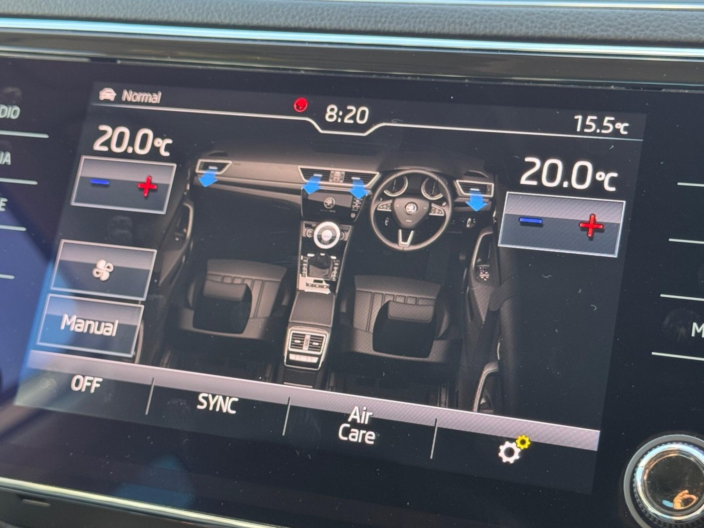 2020 Skoda Superb — image 23