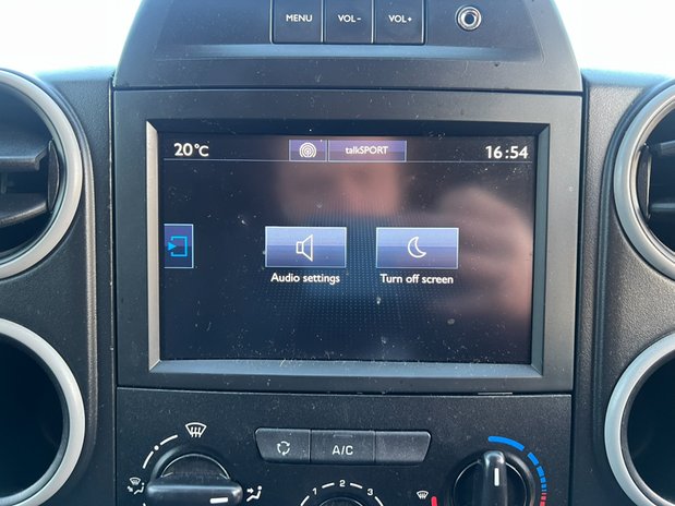 Peugeot Partner SWB L1H1 (SOLD) Low Roof Professional Air Con Nav Sensors EURO 6 NO VAT 34