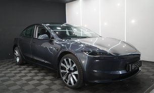 Tesla Model 3 LONG RANGE Premium AWD NO LUXURY TAX! 19" Nova Wheels Stealth Grey VAT Q 7