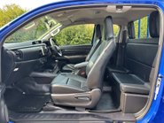 Toyota Hilux Active 4WD D-4D ECB Pickup 8