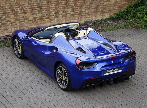 Ferrari 488 Spider 18