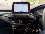 Ford Focus ST-LINE 13