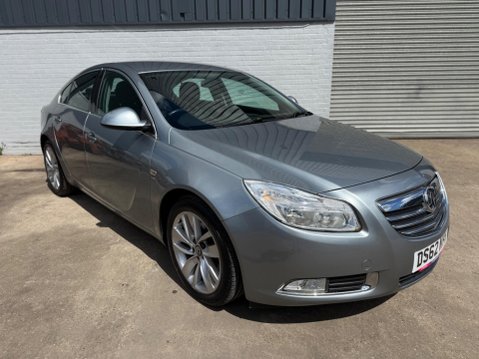 Vauxhall Insignia 2.0 CDTi SRi Nav Auto Euro 5 5dr 1