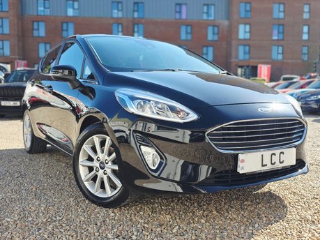 Ford Fiesta TITANIUM TDCI.. 1 PREVIOUS KEEPER.. MAIN DEALER SERVICE HISTORY.. STUNNING 