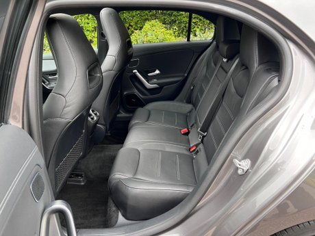 Mercedes-Benz A Class 2.0 A35 AMG (Premium Plus) SpdS DCT 4MATIC Euro 6 (s/s) 5dr 43
