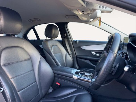 Mercedes-Benz C Class 2.0 C 200 Sport Auto 4dr 9