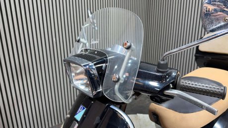 Piaggio Vespa S 2011 IDEAL LEARNER SCOOTER 125CC ONLY 14K PROJECT 18