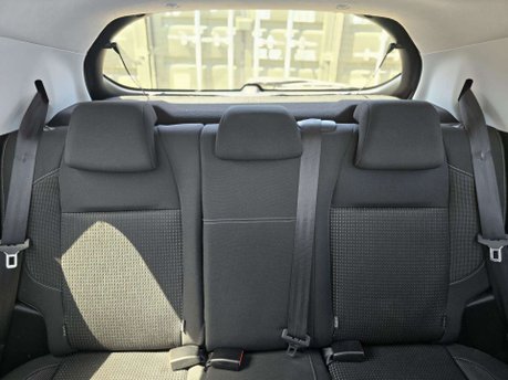 Peugeot 208 1.2 PureTech Allure Hatchback 5dr Petrol EAT Euro 6 (s/s) (110 ps) 17