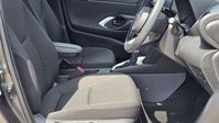 Toyota Yaris Cross 1.5 VVT-h Icon SUV 5dr Petrol Hybrid E-CVT Euro 6 (s/s) (116 ps) 16