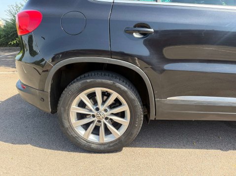 Volkswagen Tiguan 2.0 TDI BlueMotion Tech SE SUV 5dr Diesel Manual 4WD Euro 5 (s/s) (140 ps) 11