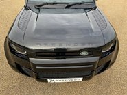 Land Rover Defender V8 29