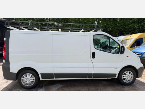 Vauxhall Vivaro 2.0 2900 CDTi Panel Van 4dr Diesel Manual FWD L3 (195 g/km, 113 bhp) 9