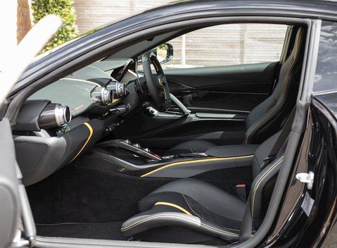 Ferrari 812 Superfast 14