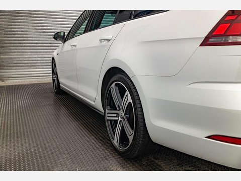 Volkswagen Golf 2.0 TSI R DSG 4Motion Euro 6 (s/s) 5dr 74