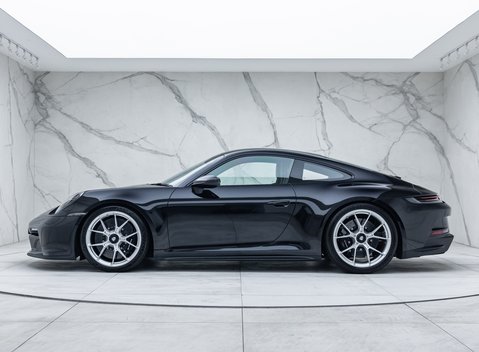 Porsche 911 GT3 TOURING (992) 5